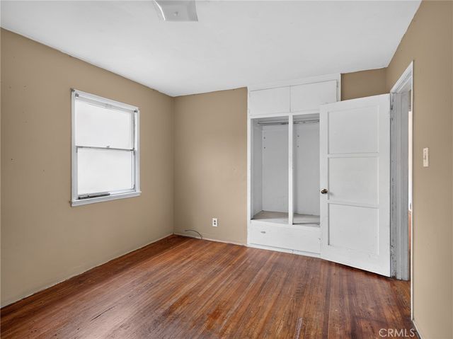 225 W Center Street, Ventura, CA 93001