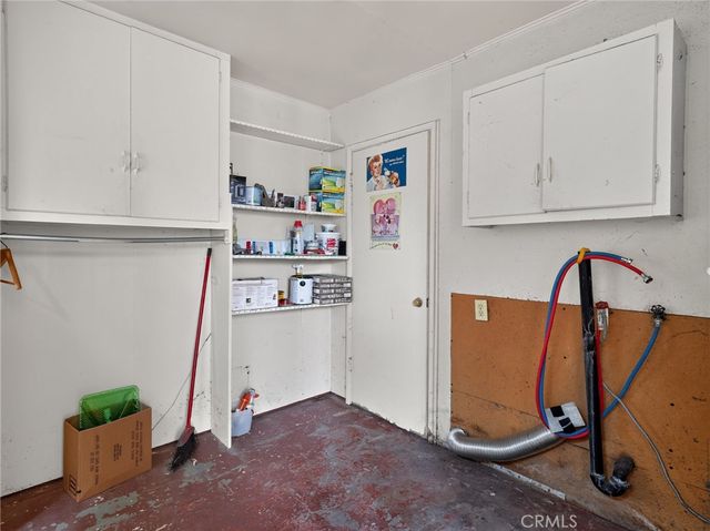 225 W Center Street, Ventura, CA 93001