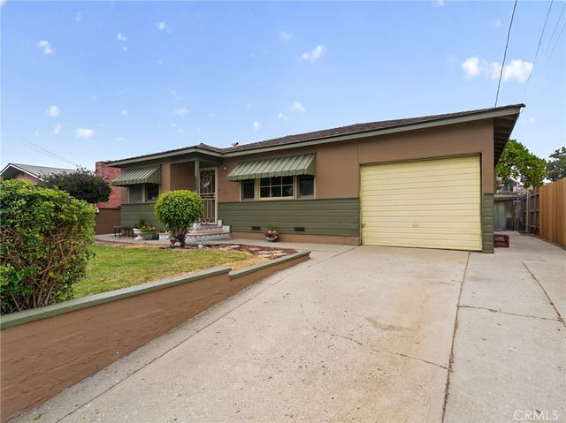 225 W Center Street, Ventura, CA 93001
