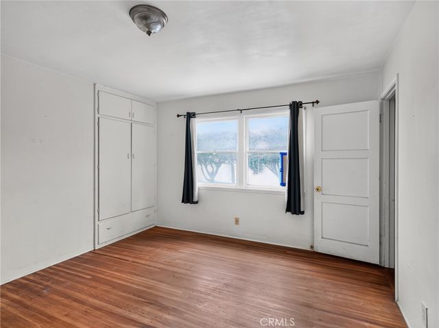225 W Center Street, Ventura, CA 93001