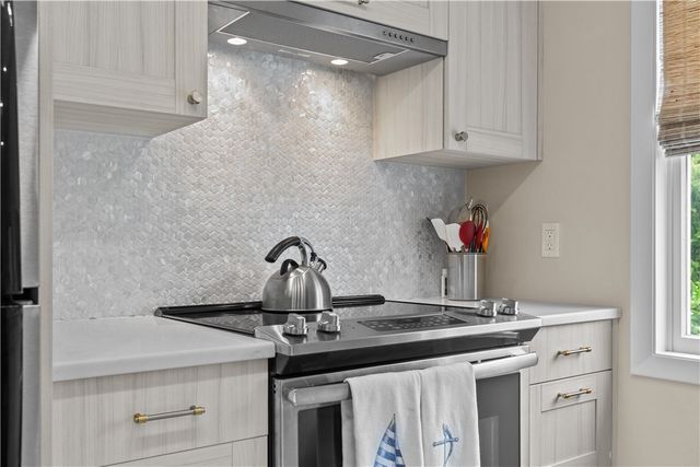 364 Bellevue Avenue D7, Newport, RI 02840