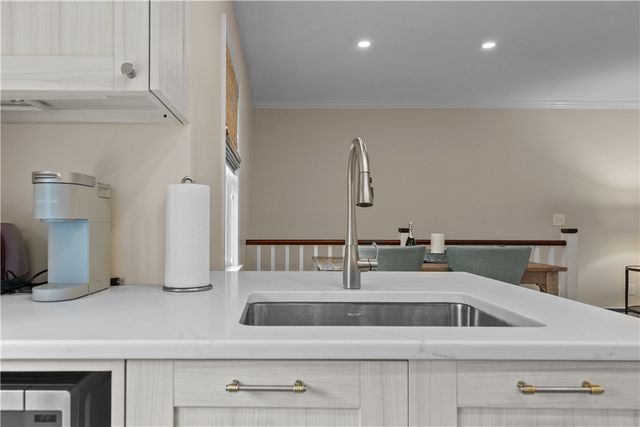 364 Bellevue Avenue D7, Newport, RI 02840