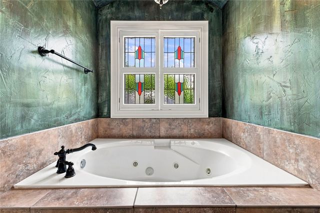 905 NW Provence Place, Bentonville, AR 72712