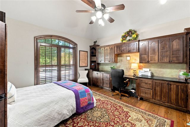 905 NW Provence Place, Bentonville, AR 72712