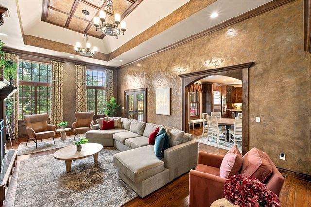 905 NW Provence Place, Bentonville, AR 72712