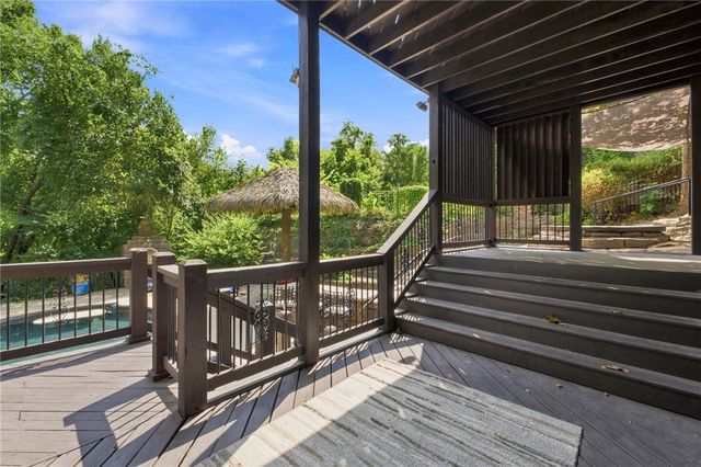 905 NW Provence Place, Bentonville, AR 72712