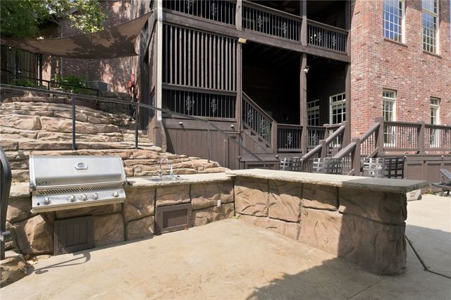 905 NW Provence Place, Bentonville, AR 72712