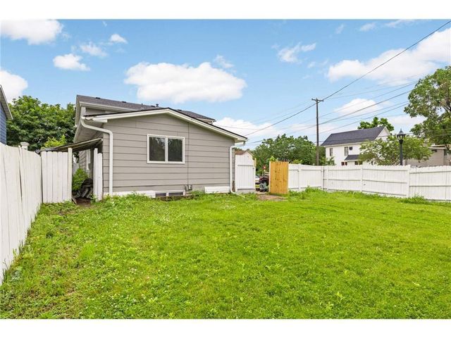 3201 3rd Avenue S, Minneapolis, MN 55408