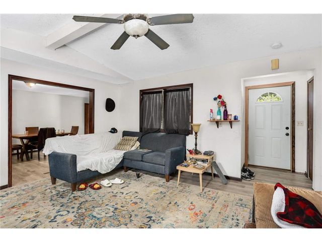 3201 3rd Avenue S, Minneapolis, MN 55408