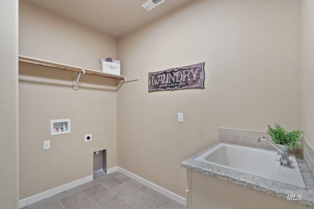 2035 Sumac Ave. Lot 9 Block 2, Middleton, ID 83644