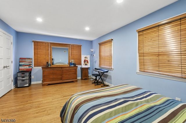 1271 Alicia Ave, Teaneck Twp., NJ 07666