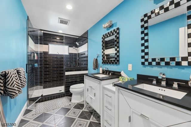 1271 Alicia Ave, Teaneck Twp., NJ 07666