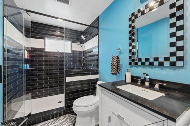 1271 Alicia Ave, Teaneck Twp., NJ 07666