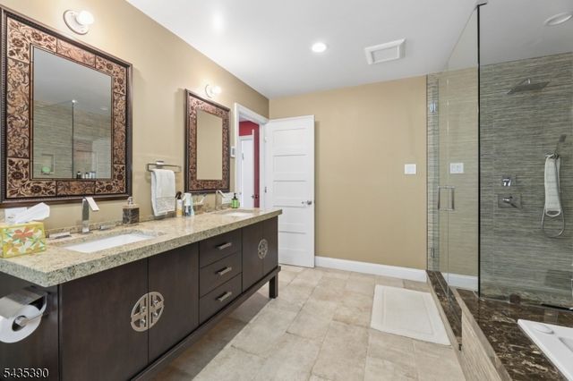 1271 Alicia Ave, Teaneck Twp., NJ 07666