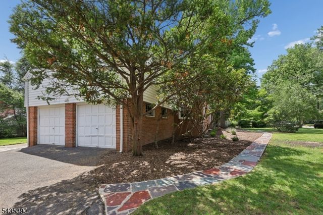 1271 Alicia Ave, Teaneck Twp., NJ 07666