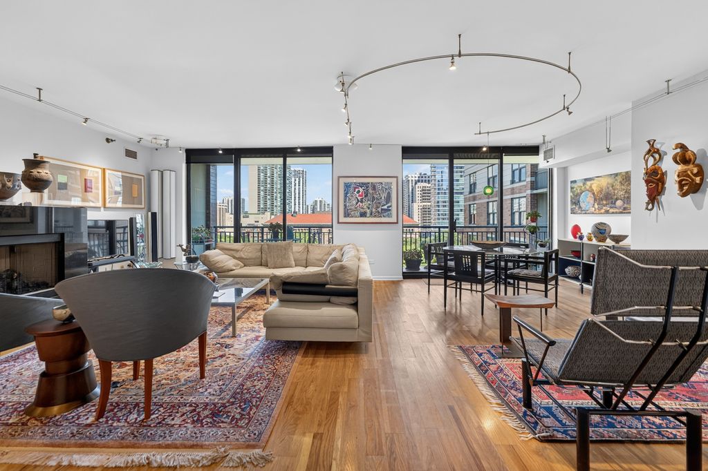 55 W Delaware Place 1007, Chicago, IL 60610 — photo 5