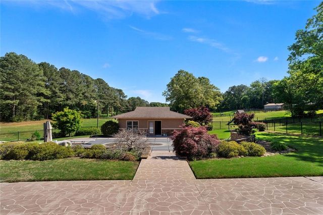 1132 Euharlee Road, Kingston, GA 30145