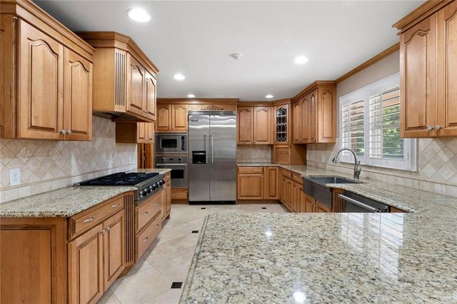 1132 Euharlee Road, Kingston, GA 30145