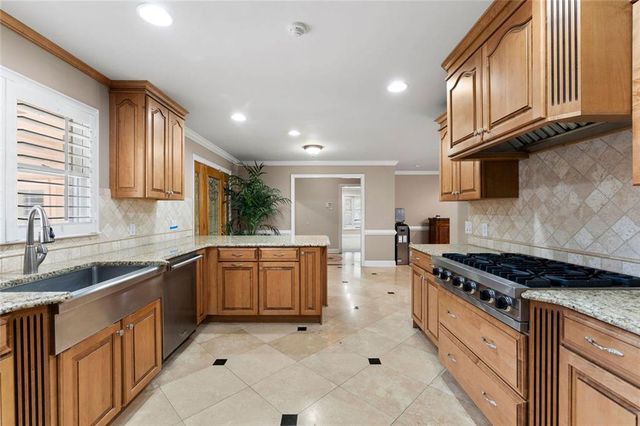 1132 Euharlee Road, Kingston, GA 30145