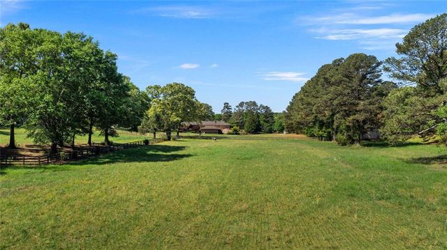 1132 Euharlee Road, Kingston, GA 30145