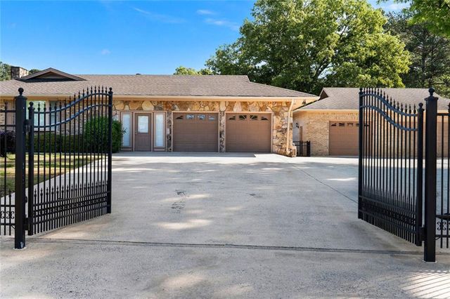 1132 Euharlee Road, Kingston, GA 30145