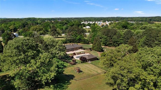 1132 Euharlee Road, Kingston, GA 30145