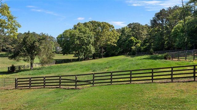 1132 Euharlee Road, Kingston, GA 30145