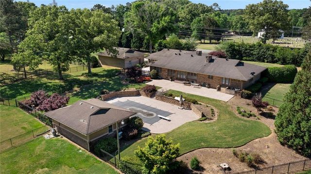 1132 Euharlee Road, Kingston, GA 30145