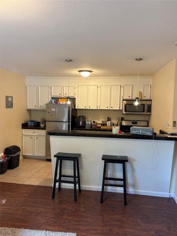 304 E 33rd ST 9, Austin, TX 78705