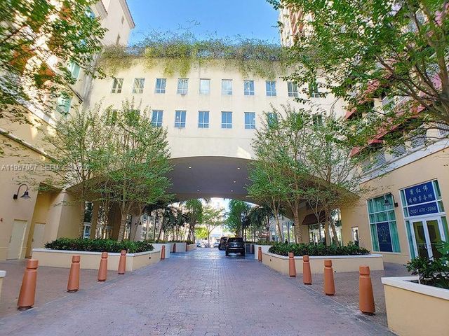 7350 SW 89th St 1611S, Miami, FL 33156