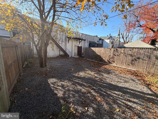 527-529 MONMOUTH ST, Gloucester City, NJ 08030