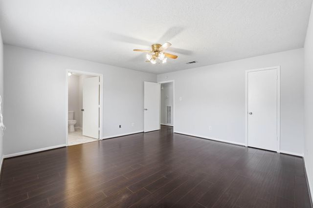 6807 Falling Waters Drive, Spring, TX 77379