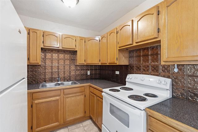 8871 93RD STREET, Seminole, FL 33777