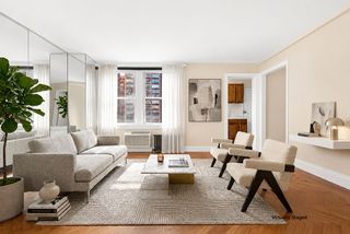400 E 59th St Apt 8F, New York City, NY 10022