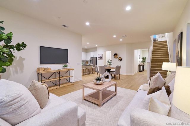 763 Michael Ct, Vista, CA 92081