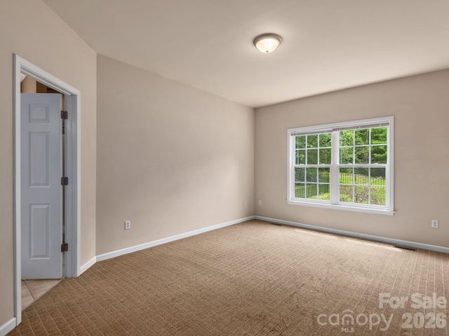 509 Shamrock Drive, Asheville, NC 28803