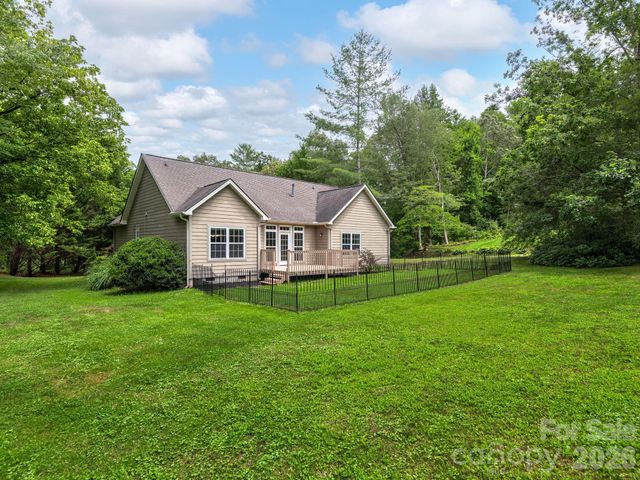 509 Shamrock Drive, Asheville, NC 28803