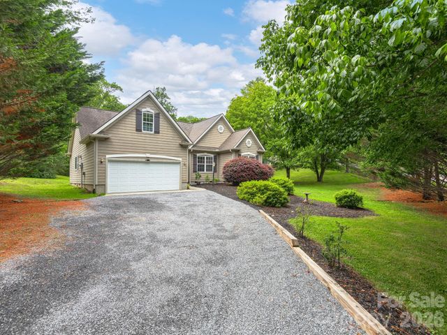 509 Shamrock Drive, Asheville, NC 28803