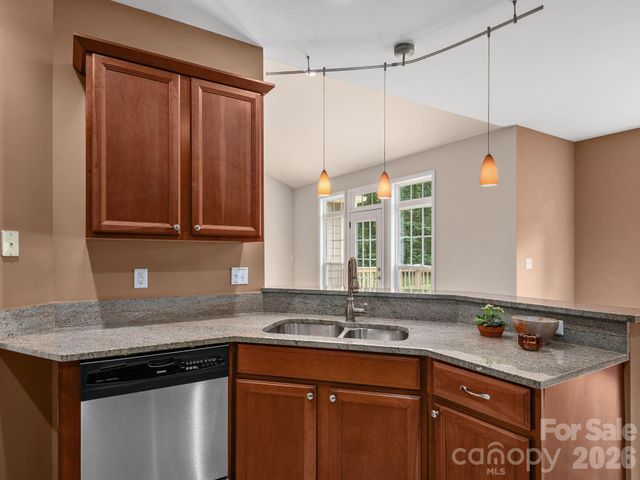 509 Shamrock Drive, Asheville, NC 28803