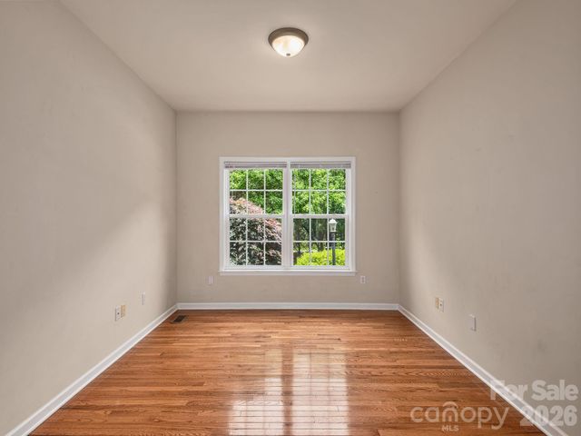 509 Shamrock Drive, Asheville, NC 28803