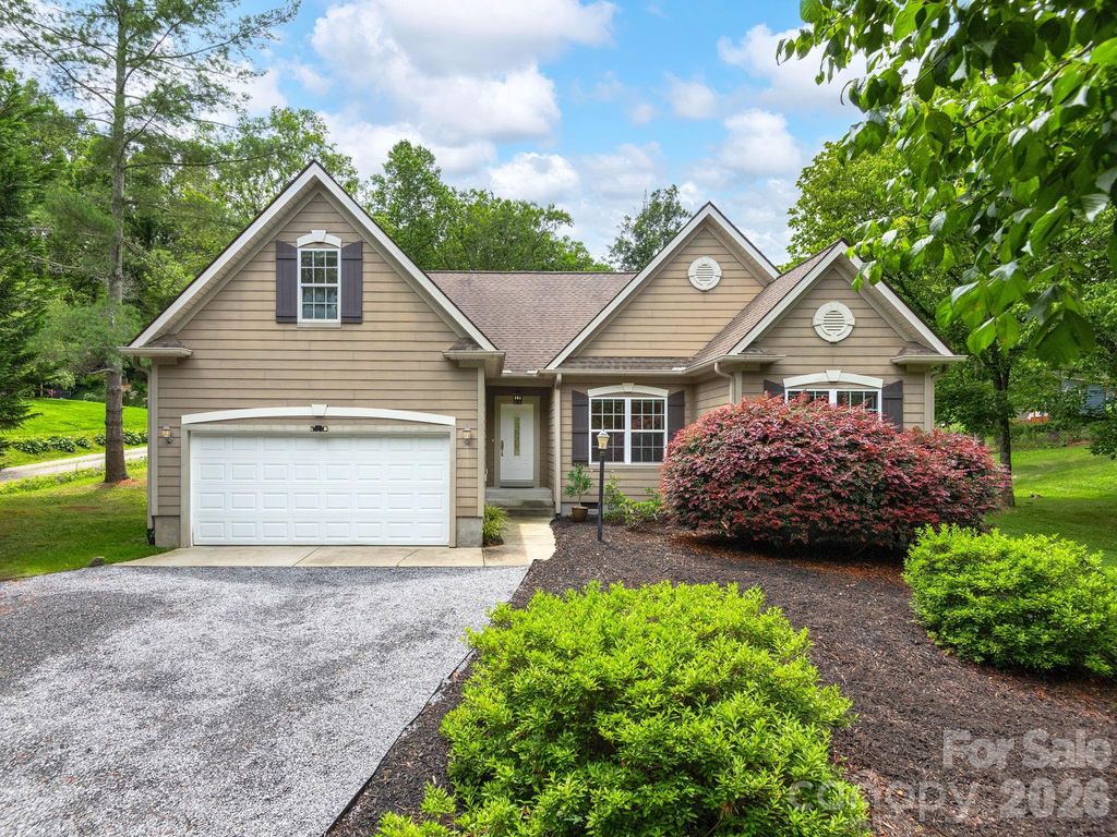 509 Shamrock Drive, Asheville, NC 28803