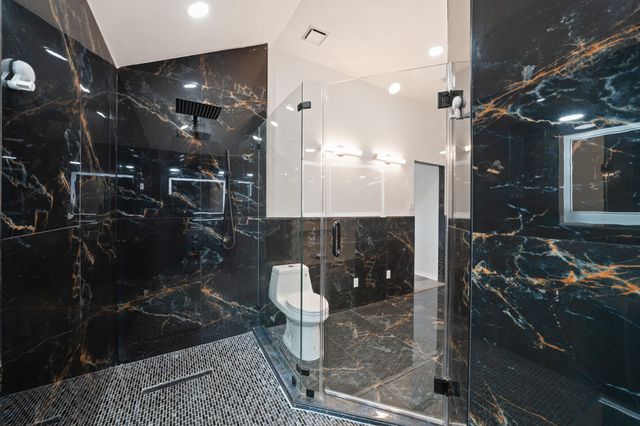 721 Keessee Drive, Cedar Hill, TX 75104