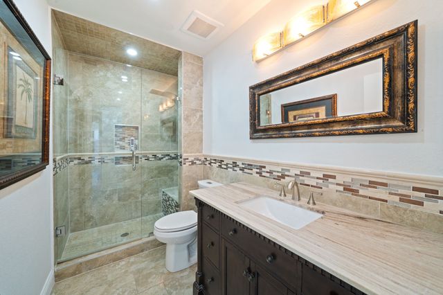 721 Keessee Drive, Cedar Hill, TX 75104