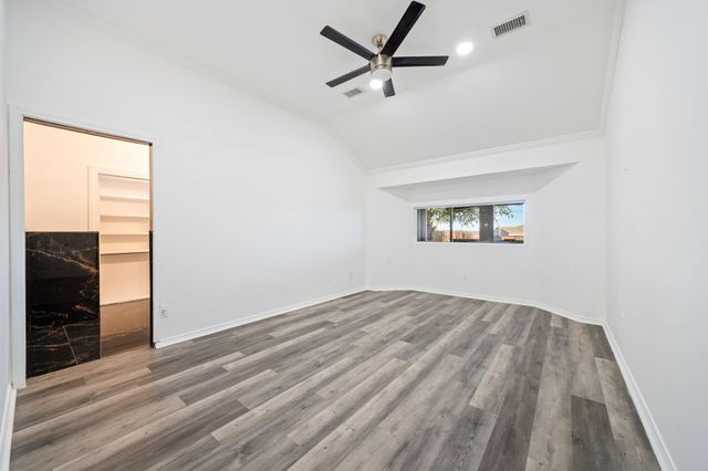 721 Keessee Drive, Cedar Hill, TX 75104