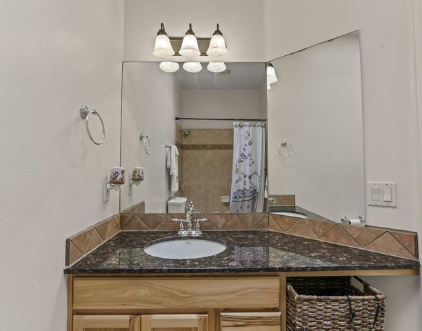 6111 LA PAZ Road NE, Rio Rancho, NM 87144