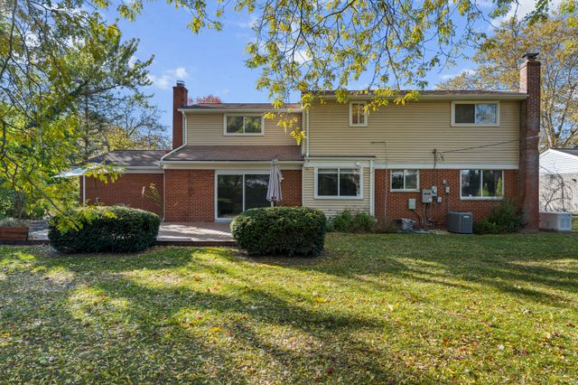 6843 Leslee Crest Drive, West Bloomfield Twp, MI 48322