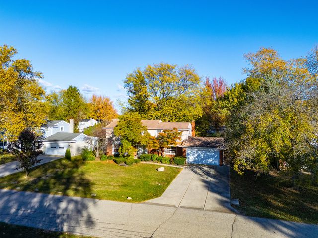 6843 Leslee Crest Drive, West Bloomfield Twp, MI 48322