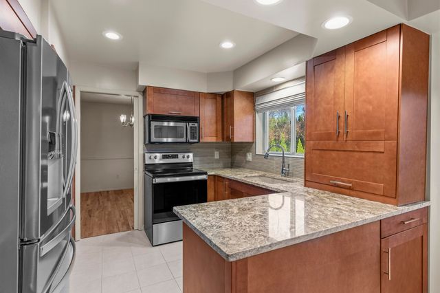 6843 Leslee Crest Drive, West Bloomfield Twp, MI 48322