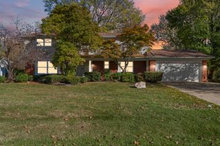 6843 Leslee Crest Drive, West Bloomfield Twp, MI 48322