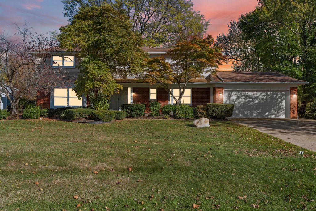 6843 Leslee Crest Drive, West Bloomfield Twp, MI 48322